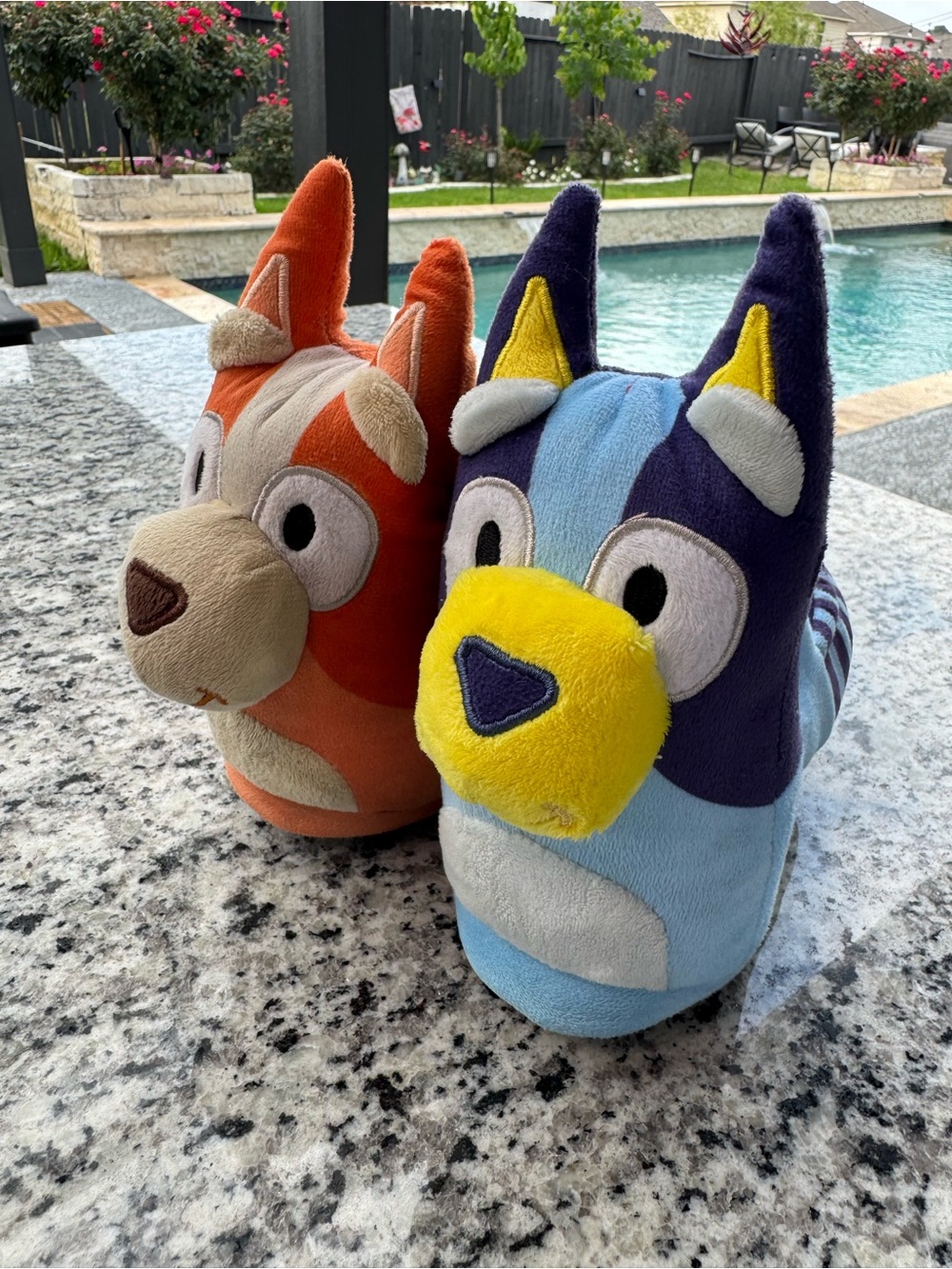 Plush slipper bluey & bingo - Set of Orange and Blue Characters size 13-1